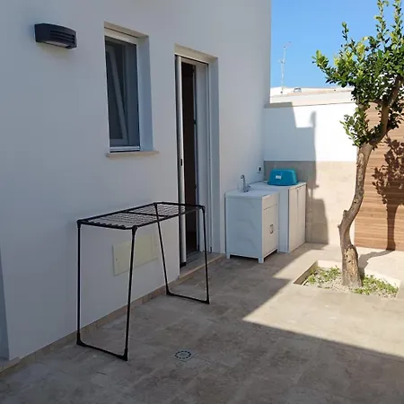 Suan * Sant Isidoro (Apulia)